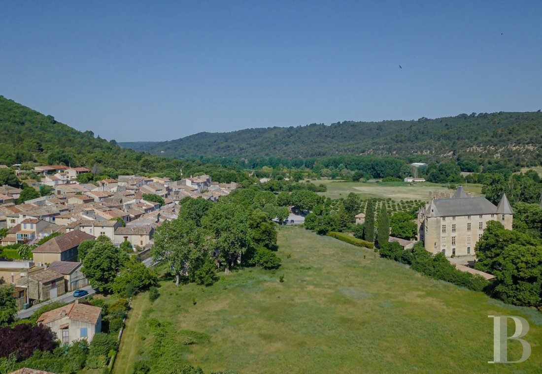 Dans les Alpes-de-Haute-Provence, entre Manosque et le lac de Sainte-Croix, un château du 12e siècle au cœur d’une vallée préservée - photo  n°22